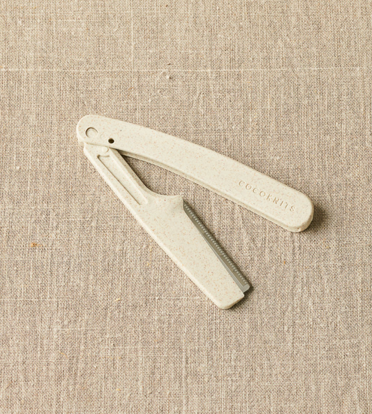 CocoKnits Fuzz Off Comb