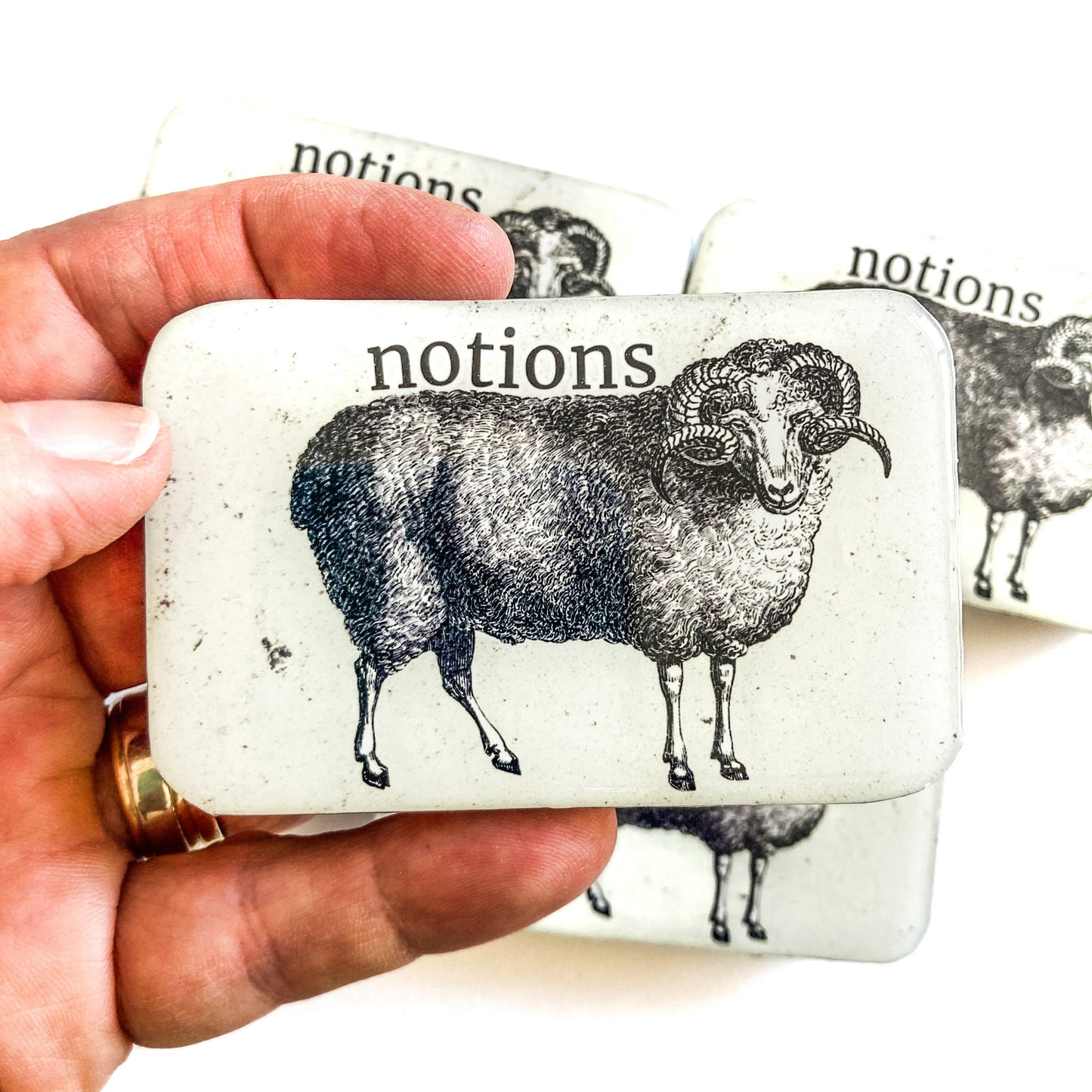 Firefly Notes - Knitting Notions Tins
