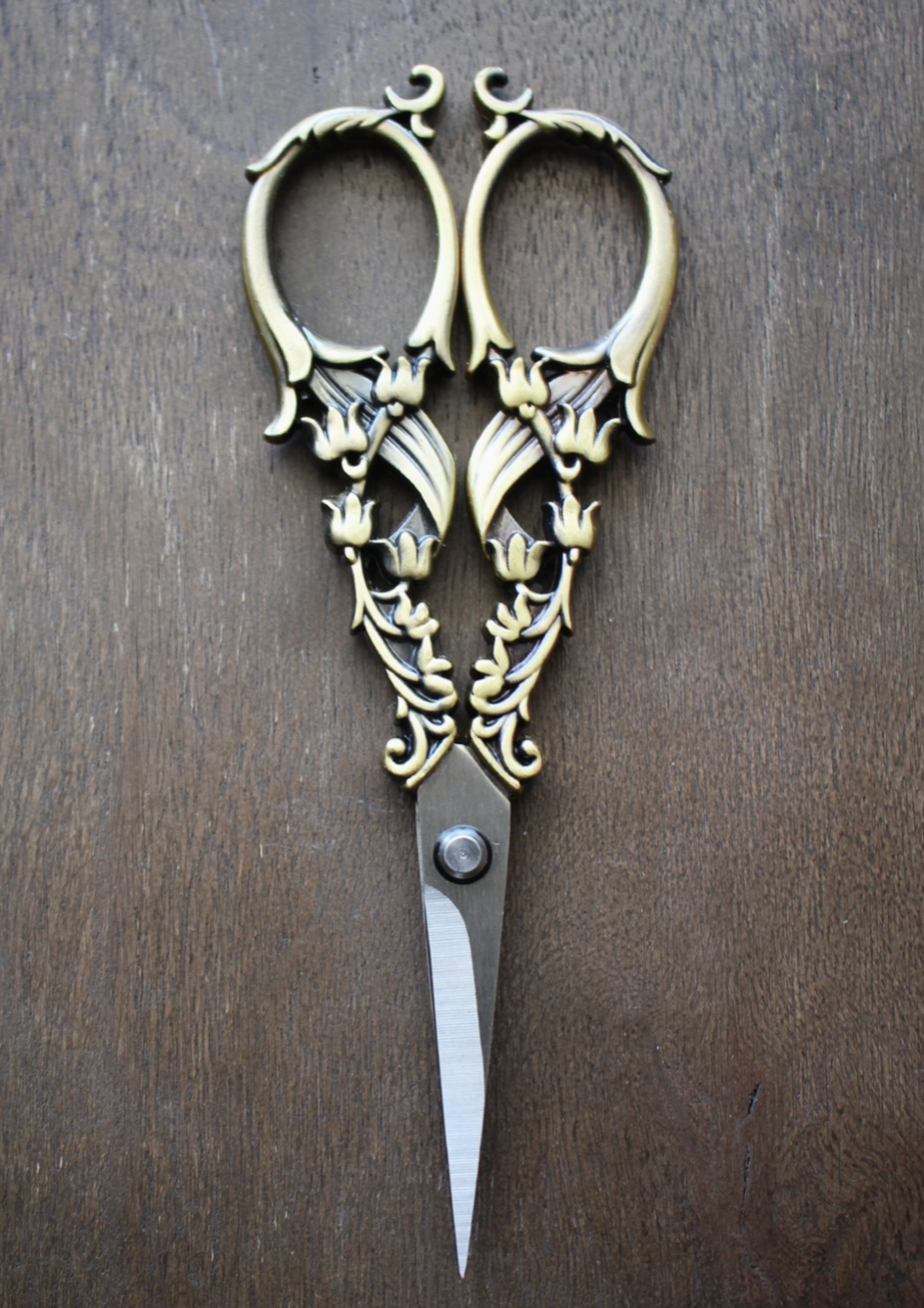 NNK - Tulip Garden Embroidery Scissors